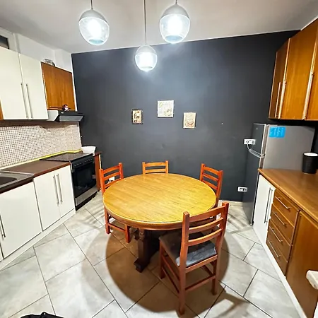 Tirana City Inn 公寓 地拉那