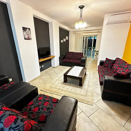 Tirana City Inn *